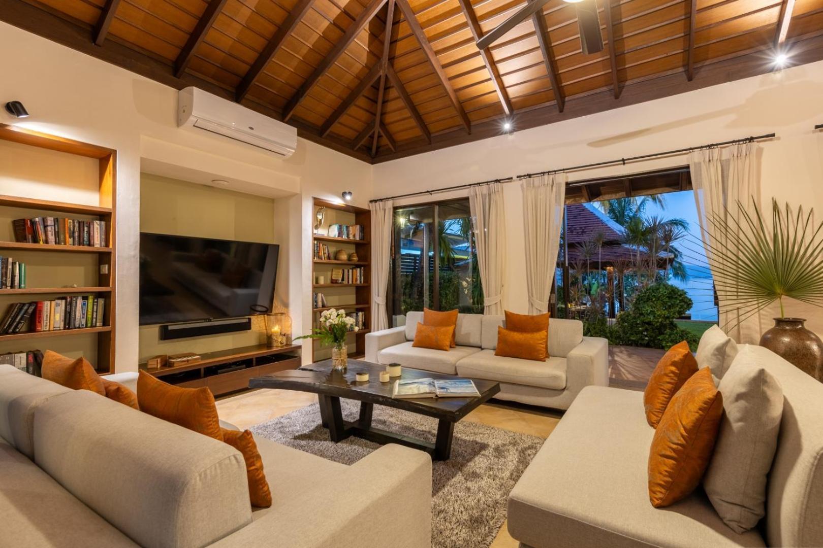 Bacaya Beachfront Villa バンラック・ビーチ エクステリア 写真